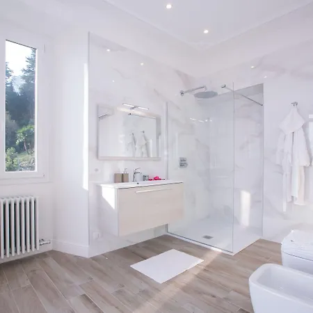 Royale Apartment