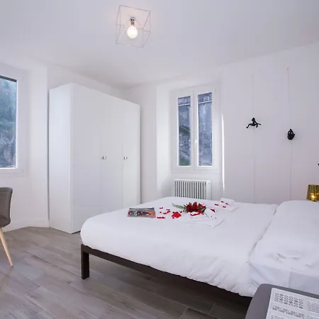 Royale Apartment