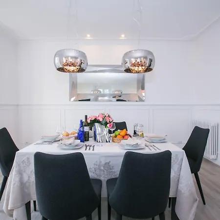Royale Apartment